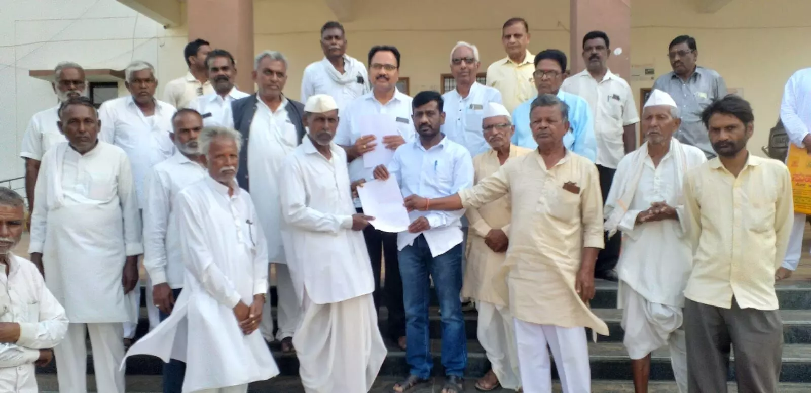 ಕಲಬುರಗಿ | ತೊಗರಿಗೆ ಬೆಂಬಲ ಬೆಲೆಗೆ ಆಗ್ರಹಿಸಿ ಸಂಯುಕ್ತ ಕಿಸಾನ್ ಮೋರ್ಚಾದಿಂದ ಧರಣಿ