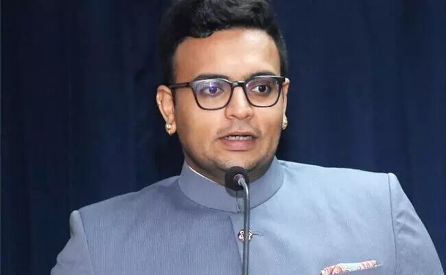 Photo of Yaduvir Wodeyar