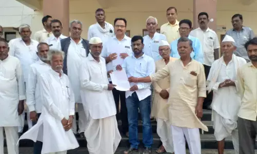 ಕಲಬುರಗಿ | ತೊಗರಿಗೆ ಬೆಂಬಲ ಬೆಲೆಗೆ ಆಗ್ರಹಿಸಿ ಸಂಯುಕ್ತ ಕಿಸಾನ್ ಮೋರ್ಚಾದಿಂದ ಧರಣಿ