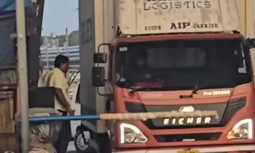 ಬಂಟ್ವಾಳ : ಟೋಲ್ ಸುಂಕ ಪಾವತಿಸಿಲ್ಲ ಎಂದು ಲಾರಿ ಚಾಲಕನಿಗೆ ಹಲ್ಲೆ