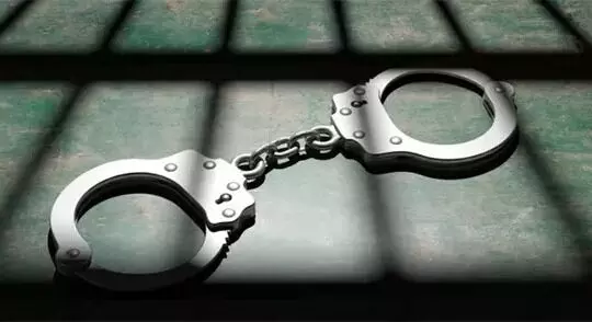 ಯುದ್ಧ ಭೂಮಿಯಲ್ಲಿ ಕೇರಳದ ವ್ಯಕ್ತಿ ಮೃತ್ಯು | ರಷ್ಯಾ ಮಿಲಿಟರಿಗೆ ಯುವಕರನ್ನು ನೇಮಿಸಿಕೊಂಡಿದ್ದ ಮೂವರ ಬಂಧನ ಯುದ್ಧ ಭೂಮಿಯಲ್ಲಿ ಕೇರಳದ ವ್ಯಕ್ತಿ ಮೃತ್ಯು | ರಷ್ಯಾ ಮಿಲಿಟರಿಗೆ ಯುವಕರನ್ನು ನೇಮಿಸಿಕೊಂಡಿದ್ದ ಮೂವರ ಬಂಧನ