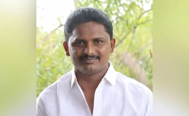 ರಾಯಚೂರು | ‘ಸಂವಿಧಾನ ರಕ್ಷಿಸಿ, ಗಣತಂತ್ರ ಬಲಗೊಳಿಸಿ’ : ನಾಗರಾಜ್ ಪೂಜಾರ್ ಸಲಹೆ ರಾಯಚೂರು | ‘ಸಂವಿಧಾನ ರಕ್ಷಿಸಿ, ಗಣತಂತ್ರ ಬಲಗೊಳಿಸಿ’ : ನಾಗರಾಜ್ ಪೂಜಾರ್ ಸಲಹೆ