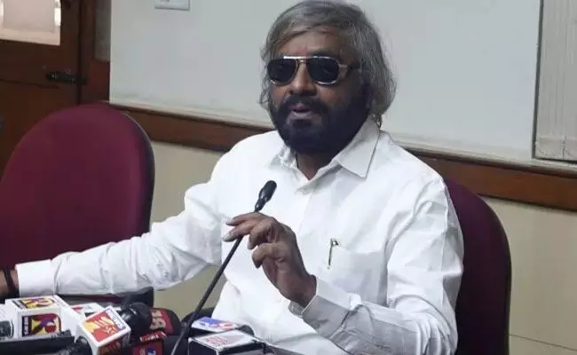 Photo of  Ishwar Khandre