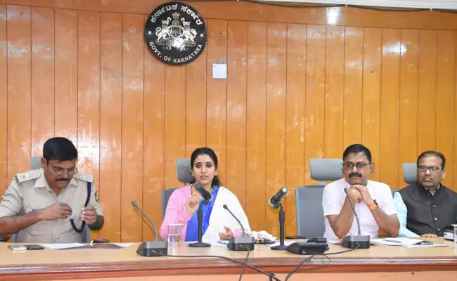 Photo of Metting Photo of Metting