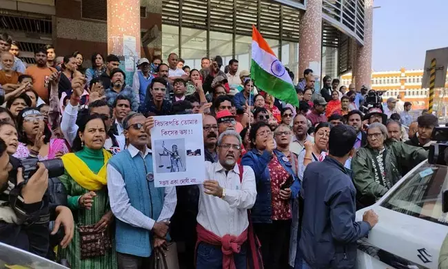 ಆರ್ ಜಿ ಕರ್ ಆಸ್ಪತ್ರೆಯಲ್ಲಿ ಅತ್ಯಾಚಾರ, ಹತ್ಯೆ ಪ್ರಕರಣ | ನಮಗೆ ಪರಿಹಾರ ಬೇಡ, ನ್ಯಾಯ ಬೇಕು: ಸಂತ್ರಸ್ತೆಯ ಕುಟುಂಬ