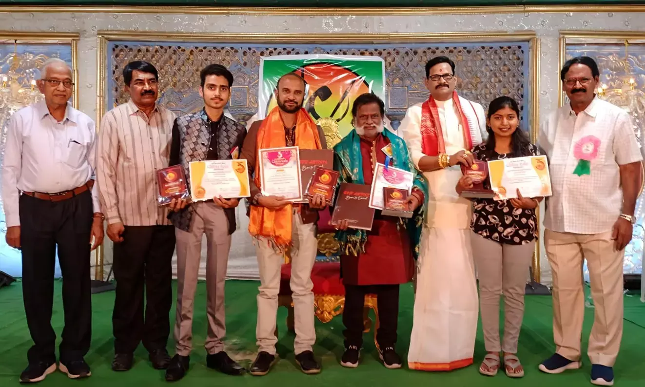 ಕಲಬುರಗಿಯ ನಾಲ್ಕು ಕಲಾವಿದರಿಗೆ ʼಬ್ರಹ್ಮೋತ್ಸವ ಪ್ರಶಸ್ತಿʼ ಪ್ರದಾನ