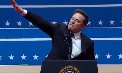 Photo of Elon musk doing Nazi Salute