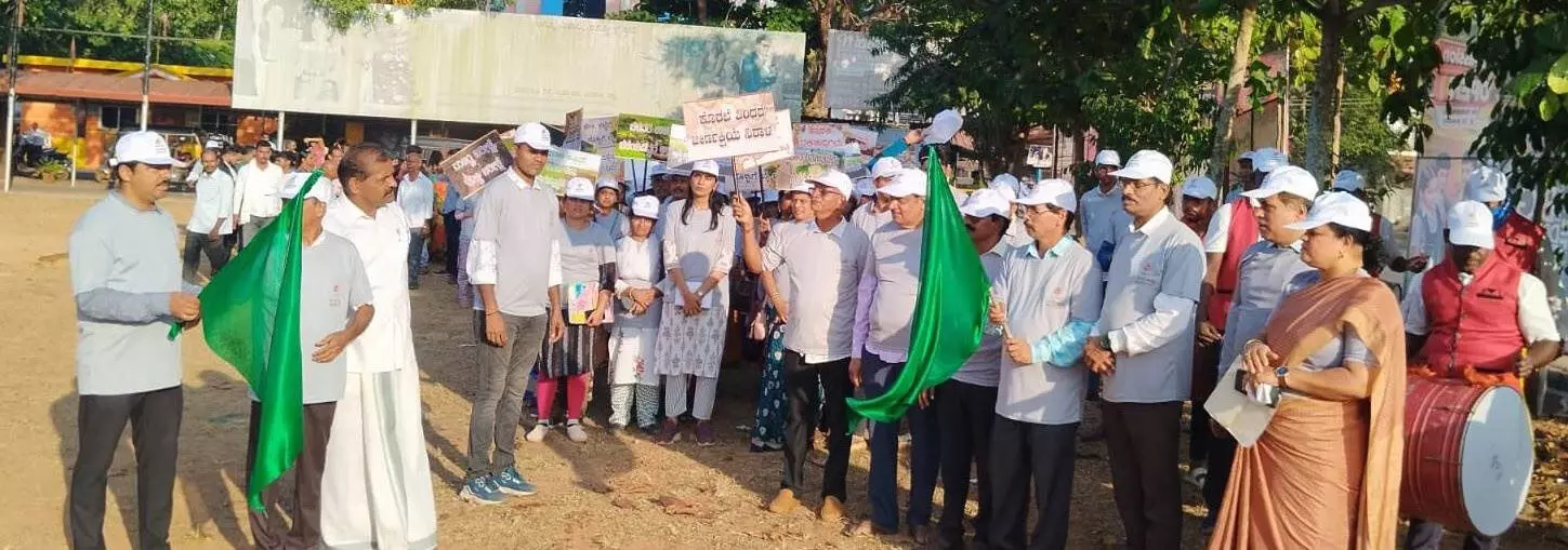 ಉಡುಪಿ ಜಿಲ್ಲಾ ಮಟ್ಟದ ಸಿರಿಧಾನ್ಯ ರೋಡ್ ಶೋಗೆ ಚಾಲನೆ ಉಡುಪಿ ಜಿಲ್ಲಾ ಮಟ್ಟದ ಸಿರಿಧಾನ್ಯ ರೋಡ್ ಶೋಗೆ ಚಾಲನೆ