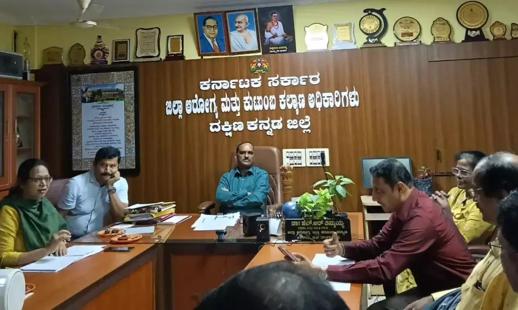ಭ್ರೂಣಲಿಂಗ ಪತ್ತೆ ತಡೆಯಲು ಅರಿವು ಮೂಡಿಸಬೇಕು: ಡಿಎಚ್‌ಒ ಸೂಚನೆ