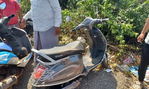 ರಸ್ತೆ ಅಪಘಾತ: ಓರ್ವ ಮಹಿಳೆ ಸೇರಿ ಆರು ಮಂದಿಗೆ ಗಾಯ