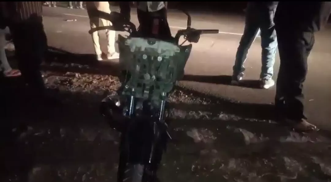 ಬೀದರ್| ಅಪರಿಚಿತ ವಾಹನ ಢಿಕ್ಕಿ; ಇಬ್ಬರು ಬೈಕ್ ಸವಾರರು ಮೃತ್ಯು, ಓರ್ವನಿಗೆ ಗಂಭೀರ ಗಾಯ ಬೀದರ್| ಅಪರಿಚಿತ ವಾಹನ ಢಿಕ್ಕಿ; ಇಬ್ಬರು ಬೈಕ್ ಸವಾರರು ಮೃತ್ಯು, ಓರ್ವನಿಗೆ ಗಂಭೀರ ಗಾಯ