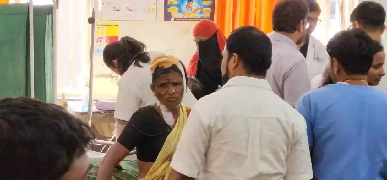 ಬೆಳಗಾವಿ | ನರೇಗಾ ಕಾರ್ಮಿಕರಿದ್ದ ವಾಹನ ಪಲ್ಟಿ: 25ಕ್ಕೂ ಅಧಿಕ ಮಂದಿ ಗಾಯ