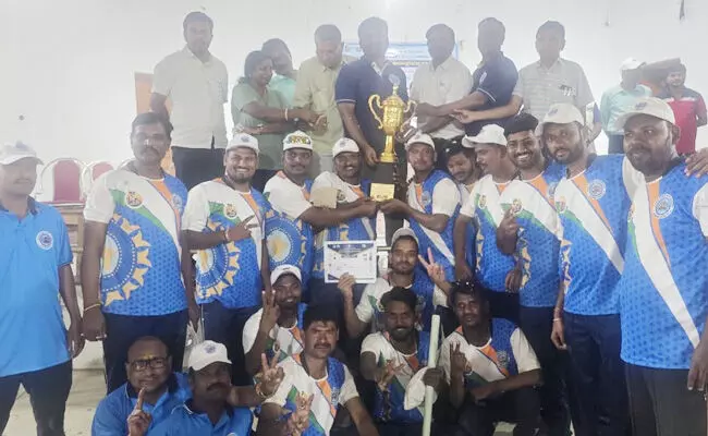 ಸಮಾಜ ಕಲ್ಯಾಣ ಇಲಾಖೆ ನೌಕರರ ಕ್ರೀಡಾಕೂಟ : ಕಲಬುರಗಿ ತಂಡ ರಾಜ್ಯ ಮಟ್ಟಕ್ಕೆ ಆಯ್ಕೆ ಸಮಾಜ ಕಲ್ಯಾಣ ಇಲಾಖೆ ನೌಕರರ ಕ್ರೀಡಾಕೂಟ : ಕಲಬುರಗಿ ತಂಡ ರಾಜ್ಯ ಮಟ್ಟಕ್ಕೆ ಆಯ್ಕೆ