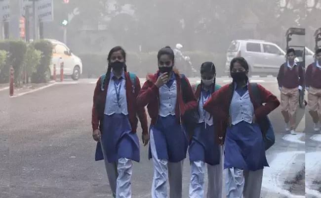 ಭಾರತದಲ್ಲಿ ಮಾಲಿನ್ಯ, ಉಷ್ಣಮಾರುತ ಮಕ್ಕಳ ಆರೋಗ್ಯ ಮತ್ತು ಶಿಕ್ಷಣದ ಮೇಲೆ ಪರಿಣಾಮ ಬೀರುತ್ತಿವೆ: ಯುನಿಸೆಫ್ ವರದಿ ಭಾರತದಲ್ಲಿ ಮಾಲಿನ್ಯ, ಉಷ್ಣಮಾರುತ ಮಕ್ಕಳ ಆರೋಗ್ಯ ಮತ್ತು ಶಿಕ್ಷಣದ ಮೇಲೆ ಪರಿಣಾಮ ಬೀರುತ್ತಿವೆ: ಯುನಿಸೆಫ್ ವರದಿ