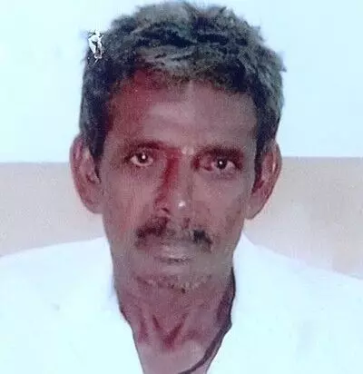 ಸಮುದ್ರಕ್ಕೆ ಬಿದ್ದು ಮೀನುಗಾರ ನಾಪತ್ತೆ ಸಮುದ್ರಕ್ಕೆ ಬಿದ್ದು ಮೀನುಗಾರ ನಾಪತ್ತೆ