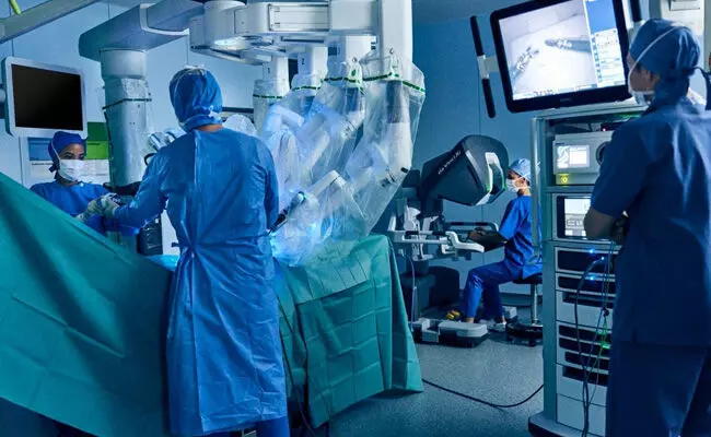 ಕಿದ್ವಾಯಿ ಆಸ್ಪತ್ರೆಯಲ್ಲಿ ಸಾವಿರ ರೋಬೋಟಿಕ್ ಶಸ್ತ್ರಚಿಕಿತ್ಸೆ ಕಿದ್ವಾಯಿ ಆಸ್ಪತ್ರೆಯಲ್ಲಿ ಸಾವಿರ ರೋಬೋಟಿಕ್ ಶಸ್ತ್ರಚಿಕಿತ್ಸೆ