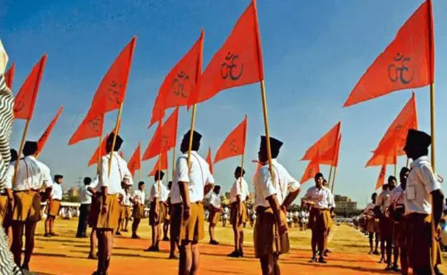 ಆರೆಸ್ಸೆಸ್ ಸೇರುವಂತೆ ಲೆಕ್ಚರರ್ಗೆ ಒತ್ತಡ: ಮಧ್ಯಪ್ರದೇಶ ಸರಕಾರದಿಂದ ಕ್ರಮದ ಭರವಸೆ ಆರೆಸ್ಸೆಸ್ ಸೇರುವಂತೆ ಲೆಕ್ಚರರ್ಗೆ ಒತ್ತಡ: ಮಧ್ಯಪ್ರದೇಶ ಸರಕಾರದಿಂದ ಕ್ರಮದ ಭರವಸೆ