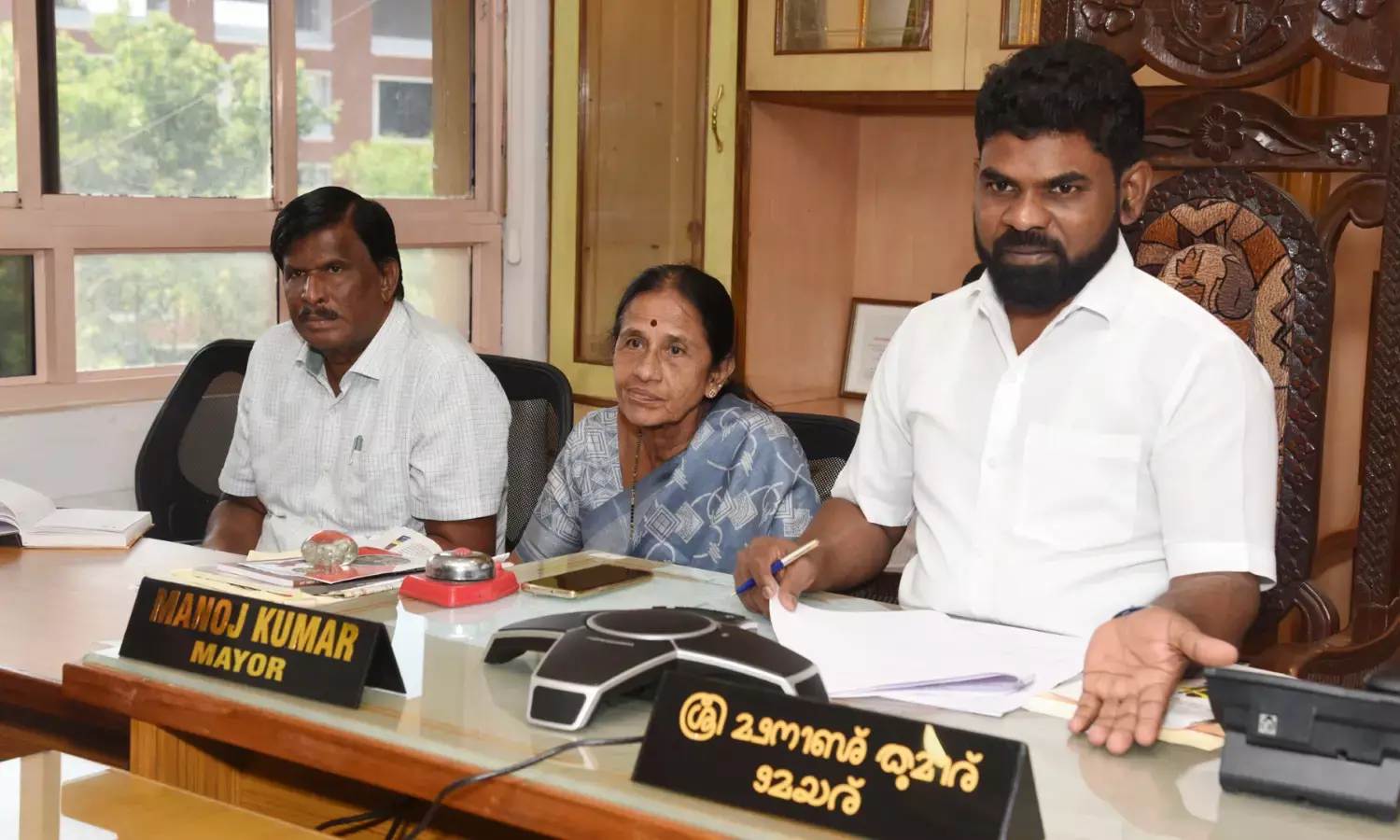 ಮಂಗಳೂರು| ನಗರದಲ್ಲಿ ಡ್ರೈನೇಜ್ ಸಮಸ್ಯೆಗಳದ್ದೇ ಸಮಸ್ಯೆ: ಫೋನ್‌ಇನ್‌ನಲ್ಲಿಯೂ ಮೇಯರ್‌ಗೆ ಹಲವು ದೂರುಗಳು