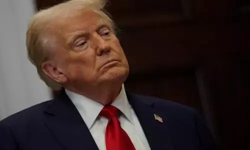 ಟ್ರಂಪ್ ಆಡಳಿತದ ಪೌರತ್ವ ಆದೇಶಕ್ಕೆ ಅಮೆರಿಕ ಕೋರ್ಟ್ ತಡೆ