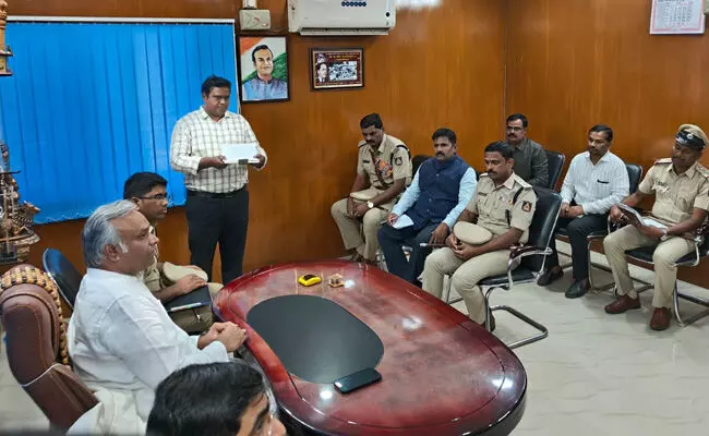 Photo of Metting Photo of Metting