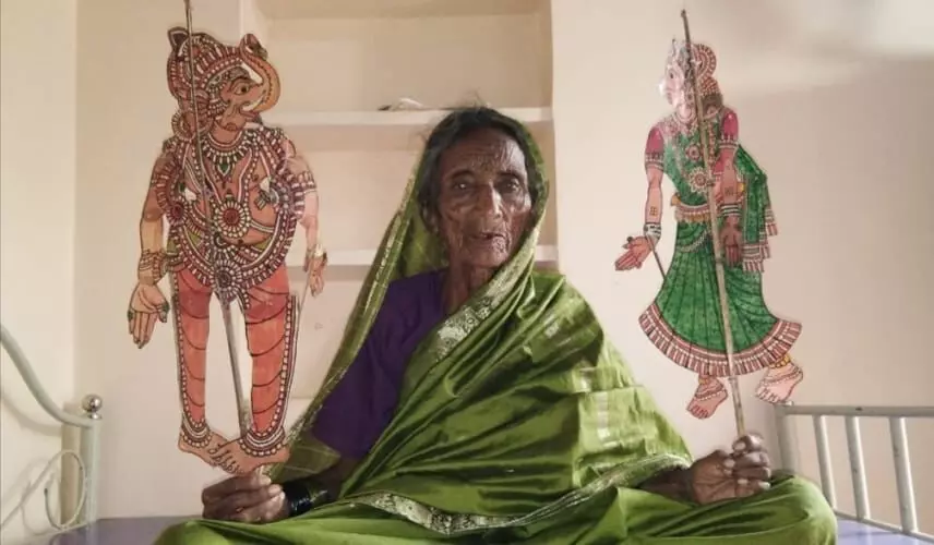 ಕೊಪ್ಪಳದ ತೊಗಲುಗೊಂಬೆಯಾಟ ಕಲಾವಿದೆ ಭೀಮವ್ವ ಶಿಳ್ಳೆಕ್ಯಾತರಗೆ ʼಪದ್ಮಶ್ರೀʼ ಕೊಪ್ಪಳದ ತೊಗಲುಗೊಂಬೆಯಾಟ ಕಲಾವಿದೆ ಭೀಮವ್ವ ಶಿಳ್ಳೆಕ್ಯಾತರಗೆ ʼಪದ್ಮಶ್ರೀʼ