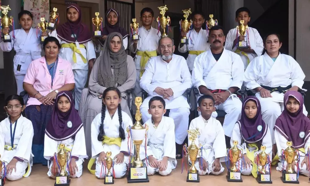 ರಾಷ್ಟ್ರಮಟ್ಟದ ಕರಾಟೆ: ಎಮ್‌ಇಟಿ ಪಬ್ಲಿಕ್ ಸ್ಕೂಲ್‌ ವಿದ್ಯಾರ್ಥಿಗಳಿಗೆ ಪ್ರಶಸ್ತಿ, ಟೀಮ್ ಚಾಂಪಿಯನ್‌ಶಿಪ್