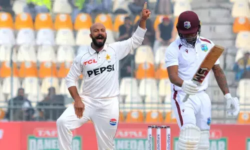 ಪಾಕಿಸ್ತಾನ-ವಿಂಡೀಸ್ ಮಧ್ಯೆ ದ್ವಿತೀಯ ಟೆಸ್ಟ್: ಒಂದೇ ದಿನ 20 ವಿಕೆಟ್‌ಗಳು ಪತನ
