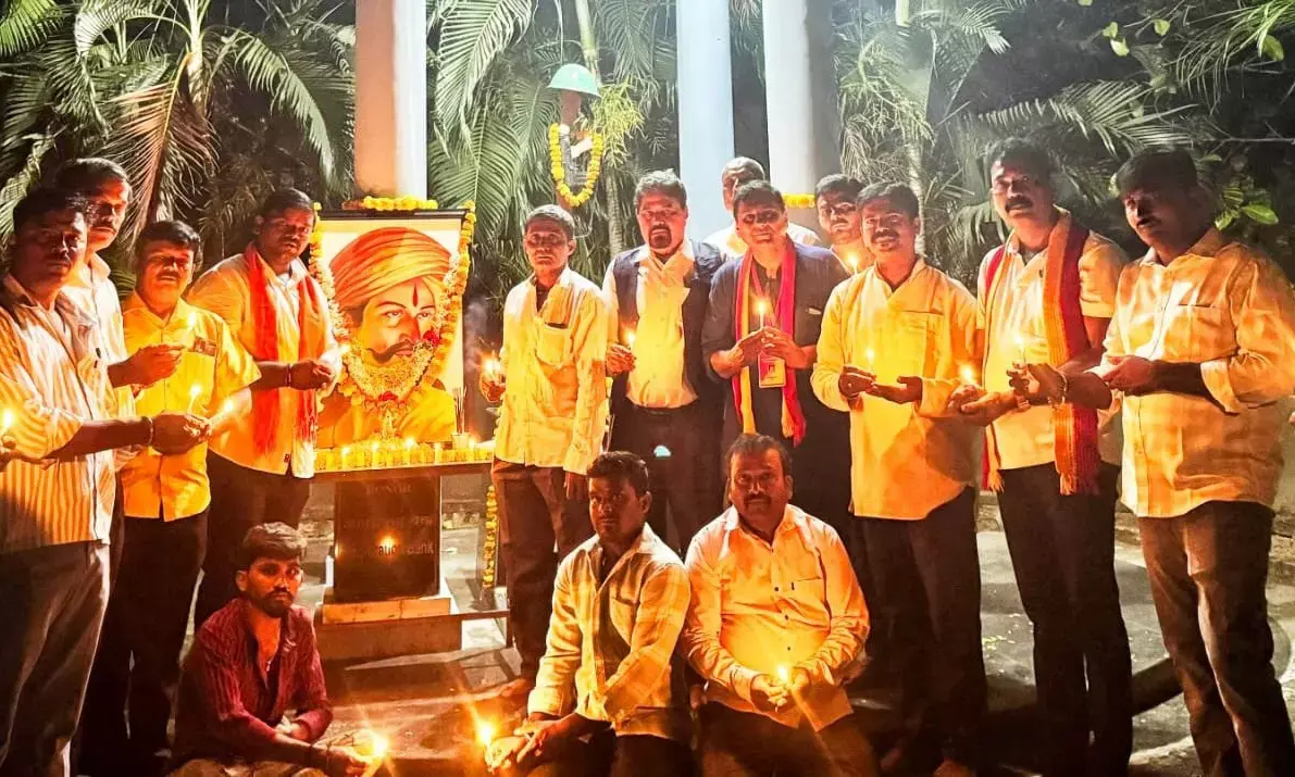 ಸಂಗೊಳ್ಳಿ ರಾಯಣ್ಣ ಬಲಿದಾನ ದಿನ: ಪುಷ್ಪ ನಮನ