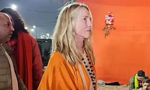 ಕುಂಭ ಮೇಳಕ್ಕೆ ಭೇಟಿ ನೀಡಿದ ಸ್ಟೀವ್ ಜಾಬ್ಸ್ ಪತ್ನಿ