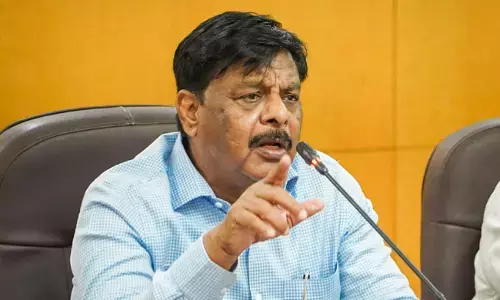 ಸಂವಿಧಾನದ ವಿರುದ್ಧ ವಿಷಕಾರುವವರ ವಿರುದ್ಧ ದೇಶದ್ರೋಹ ಪ್ರಕರಣ ದಾಖಲಾಗಲಿ: ಡಾ. ಹೆಚ್ ಸಿ ಮಹದೇವಪ್ಪ