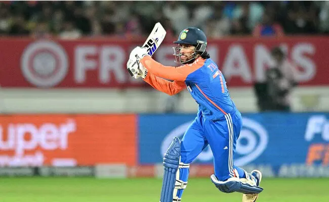 ಐಸಿಸಿ ಟಿ20 ರ‍್ಯಾಂಕಿಂಗ್: ದ್ವಿತೀಯ ಸ್ಥಾನಕ್ಕೇರಿದ ತಿಲಕ್ ವರ್ಮಾ