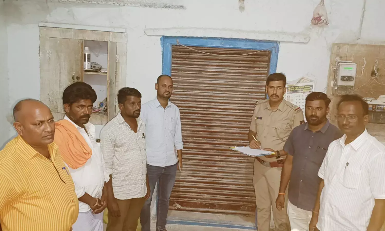 ರಾಯಚೂರು | ಅಕ್ರಮವಾಗಿ ಸಂಗ್ರಹಿಸಿದ 420 ಜೋಳದ ಚೀಲ ವಶ; ಪ್ರಕರಣ ದಾಖಲು