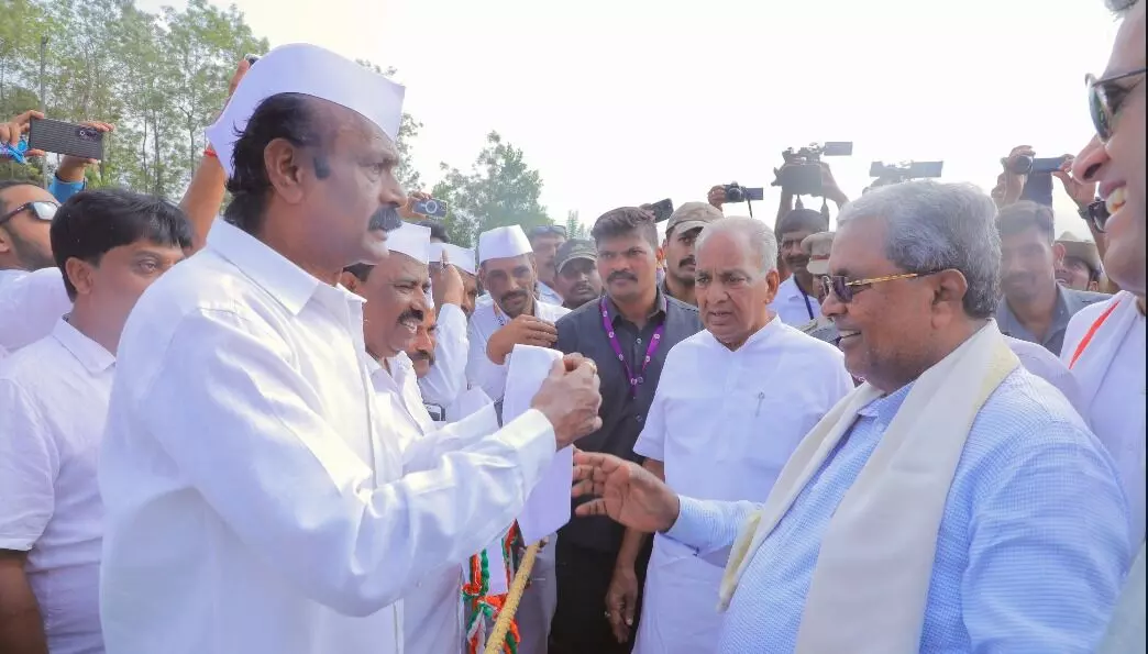 ರಾಜ್ಯಕ್ಕೆ ನ್ಯಾಯಯುತವಾಗಿ ಬರಬೇಕಾದ ತೆರಿಗೆ ಪಾಲನ್ನು ಪಡೆಯಲು ನಿರಂತರ ಪ್ರಯತ್ನ : ಸಿಎಂ ಸಿದ್ದರಾಮಯ್ಯ ರಾಜ್ಯಕ್ಕೆ ನ್ಯಾಯಯುತವಾಗಿ ಬರಬೇಕಾದ ತೆರಿಗೆ ಪಾಲನ್ನು ಪಡೆಯಲು ನಿರಂತರ ಪ್ರಯತ್ನ : ಸಿಎಂ ಸಿದ್ದರಾಮಯ್ಯ