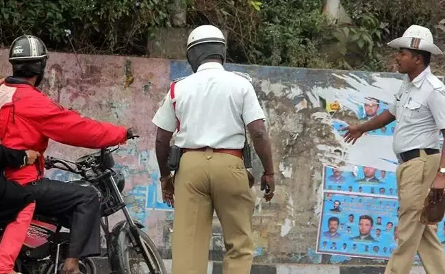 ಬೆಂಗಳೂರು | ಸಂಚಾರ ನಿಯಮ ಉಲ್ಲಂಘನೆ: 1,250 ಪ್ರಕರಣ ದಾಖಲು