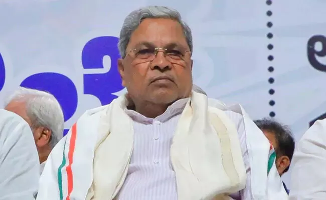 ಮಂಡಿ ನೋವು: ಸಿಎಂ ಸಿದ್ದರಾಮಯ್ಯ ಆಸ್ಪತ್ರೆಗೆ ದಾಖಲು ಮಂಡಿ ನೋವು: ಸಿಎಂ ಸಿದ್ದರಾಮಯ್ಯ ಆಸ್ಪತ್ರೆಗೆ ದಾಖಲು