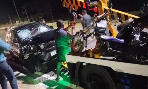 ಅರಸೀಕೆರೆ: ಮೊಪೆಡ್‌ ಗೆ ಕಾರು ಢಿಕ್ಕಿ; ಇಬ್ಬರು ಮೃತ್ಯು