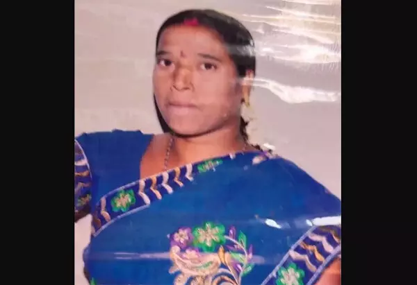 ಶರಣಾದ ನಕ್ಸಲ್ ಲಕ್ಷ್ಮೀಗೆ ಫೆ.17ರವರೆಗೆ ನ್ಯಾಯಾಂಗ ಬಂಧನ ಶರಣಾದ ನಕ್ಸಲ್ ಲಕ್ಷ್ಮೀಗೆ ಫೆ.17ರವರೆಗೆ ನ್ಯಾಯಾಂಗ ಬಂಧನ