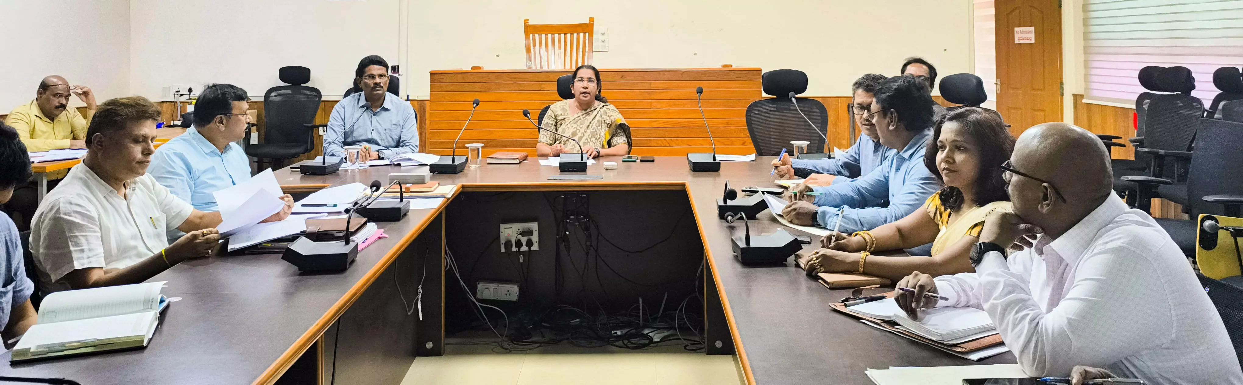 ಉಡುಪಿ ಜಿಲ್ಲೆಯಲ್ಲಿ ಸದ್ಯ ಕುಡಿಯುವ ನೀರಿನ ಸಮಸ್ಯೆ ಎಲ್ಲೂ ಕಂಡುಬಂದಿಲ್ಲ: ಜಿಲ್ಲಾಧಿಕಾರಿ ವಿದ್ಯಾಕುಮಾರಿ ಉಡುಪಿ ಜಿಲ್ಲೆಯಲ್ಲಿ ಸದ್ಯ ಕುಡಿಯುವ ನೀರಿನ ಸಮಸ್ಯೆ ಎಲ್ಲೂ ಕಂಡುಬಂದಿಲ್ಲ: ಜಿಲ್ಲಾಧಿಕಾರಿ ವಿದ್ಯಾಕುಮಾರಿ