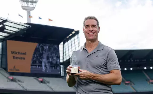 ‘ಆಸ್ಟ್ರೇಲಿಯನ್ ಕ್ರಿಕೆಟ್ ಹಾಲ್ ಆಫ್ ಫೇಮ್’ಗೆ ಮೈಕಲ್ ಬೆವನ್ ಸೇರ್ಪಡೆ ‘ಆಸ್ಟ್ರೇಲಿಯನ್ ಕ್ರಿಕೆಟ್ ಹಾಲ್ ಆಫ್ ಫೇಮ್’ಗೆ ಮೈಕಲ್ ಬೆವನ್ ಸೇರ್ಪಡೆ