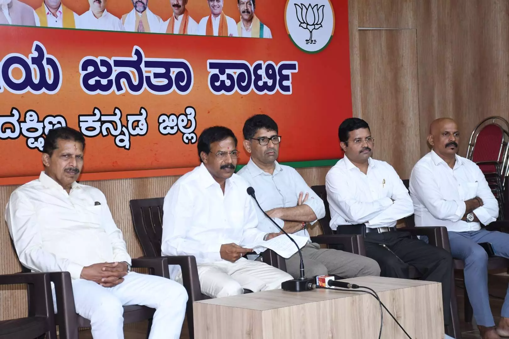 ಕೇಂದ್ರ ಬಜೆಟ್ನಲ್ಲಿ ಜನಸಾಮಾನ್ಯರ ಬಹುಕಾಲದ ಬೇಡಿಕೆ ಈಡೇರಿಕೆ: ಸತೀಶ್ ಕುಂಪಲ ಕೇಂದ್ರ ಬಜೆಟ್ನಲ್ಲಿ ಜನಸಾಮಾನ್ಯರ ಬಹುಕಾಲದ ಬೇಡಿಕೆ ಈಡೇರಿಕೆ: ಸತೀಶ್ ಕುಂಪಲ