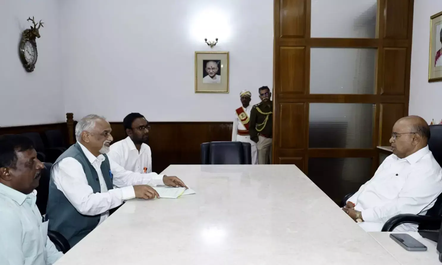 ರಾಜ್ಯ ಮಾಹಿತಿ ಆಯುಕ್ತರ ಆಯ್ಕೆ ಪಟ್ಟಿ ವಿರುದ್ಧ ನೈಜ ಹೋರಾಟಗಾರರ ವೇದಿಕೆಯಿಂದ ಹೈಕೋರ್ಟ್‌ನಲ್ಲಿ ರಿಟ್ ಅರ್ಜಿ