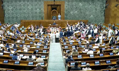 ಸಂಸತ್ ನಲ್ಲಿ ಗದ್ದಲಕ್ಕೆ ಕಾರಣವಾದ ಮಹಾ ಕುಂಭ ಮೇಳದಲ್ಲಿನ ಕಾಲ್ತುಳಿತ ಫಟನೆ