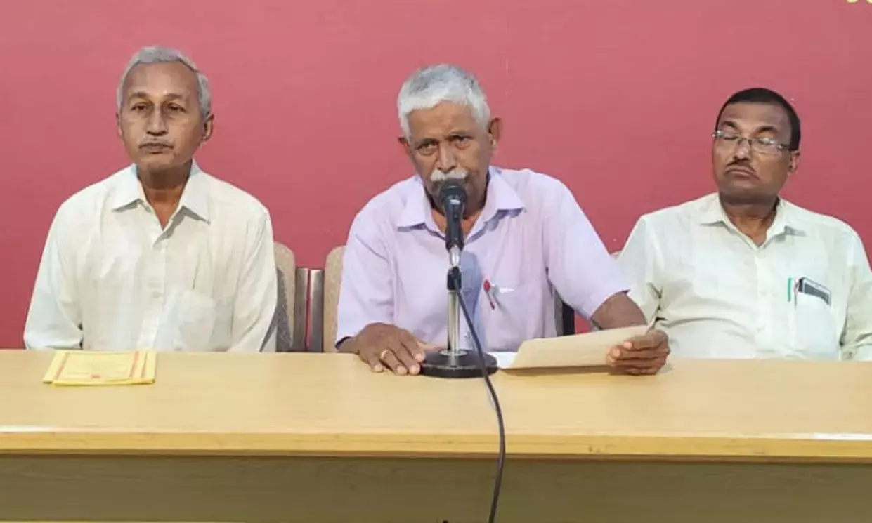 ವಿಶ್ವಕರ್ಮ ಶಿಕ್ಷಣ ಟ್ರಸ್ಟ್‌ನಿಂದ ಪ್ರತಿಭಾ ಪುರಸ್ಕಾರ, ವಿದ್ಯಾರ್ಥಿವೇತನ