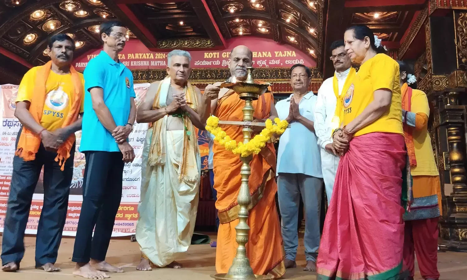 ಯೋಗದಿಂದ ದೈಹಿಕ, ಮಾನಸಿಕ ಸ್ವಾಸ್ಥ್ಯ: ಪುತ್ತಿಗೆ ಶ್ರೀ