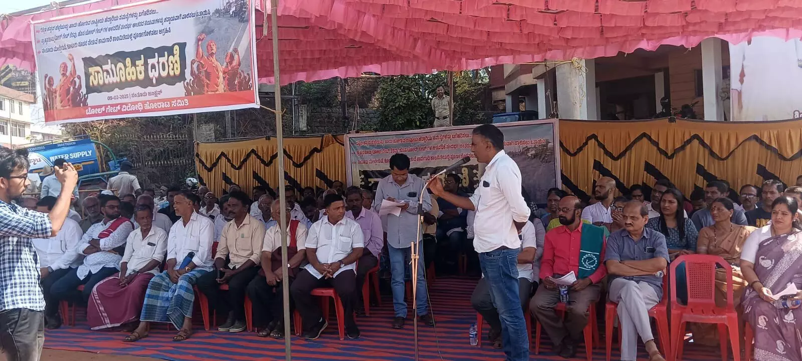 ದ.ಕ. ಜಿಲ್ಲೆಯ ರಾಷ್ಟ್ರೀಯ ಹೆದ್ದಾರಿ ಸಮಸ್ಯೆಗಳ ಪರಿಹಾರಕ್ಕೆ ಆಗ್ರಹ: ನಂತೂರ್ ನಲ್ಲಿ ಸಾಮೂಹಿಕ ಧರಣಿ ಆರಂಭ