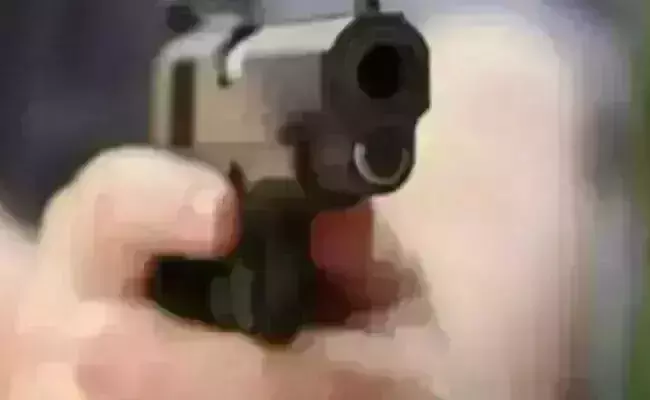 ಸ್ವೀಡನ್ ಶಾಲೆಯಲ್ಲಿ ಶೂಟೌಟ್: ಕನಿಷ್ಠ 11 ಮಂದಿ ಮೃತ್ಯು ಸ್ವೀಡನ್ ಶಾಲೆಯಲ್ಲಿ ಶೂಟೌಟ್: ಕನಿಷ್ಠ 11 ಮಂದಿ ಮೃತ್ಯು