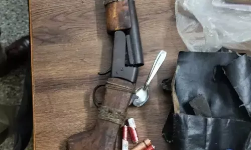 ಶೃಂಗೇರಿ: ಹುಲಗಾರುಬೈಲು ಕಾಡಿನಲ್ಲಿ ನಾಡ ಬಂದೂಕು ಪತ್ತೆ