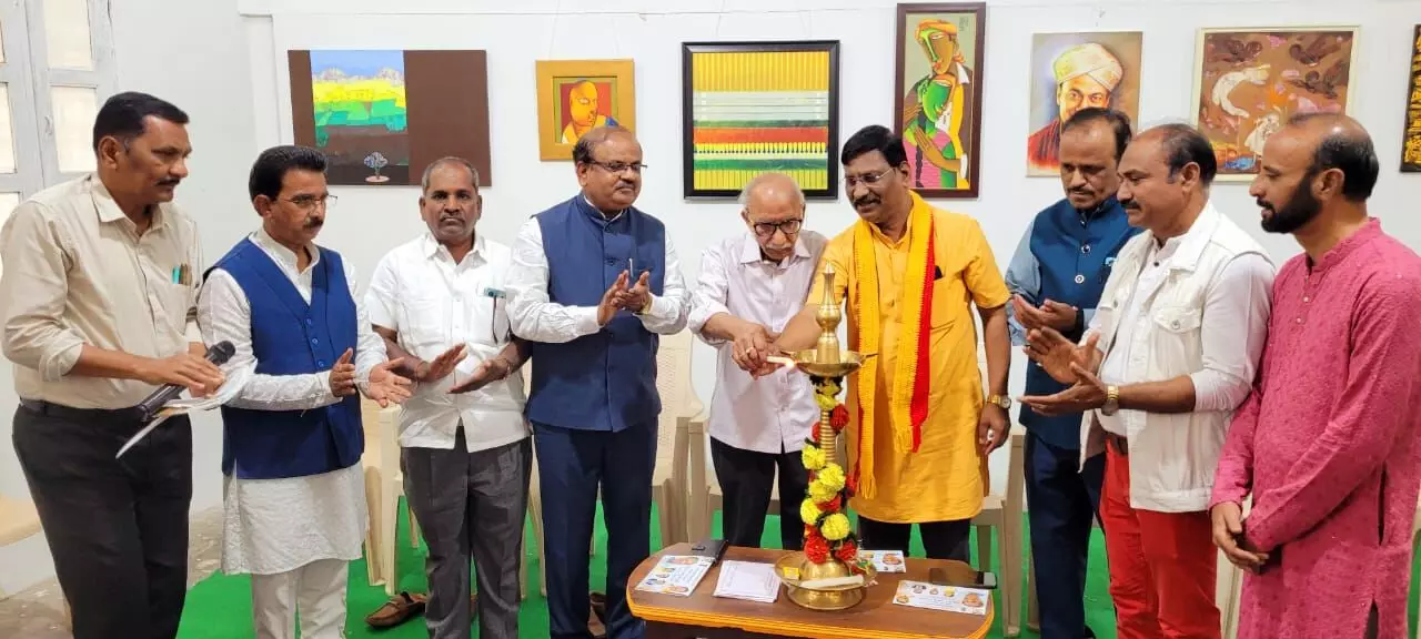 ಕಲಬುರಗಿ | ಬಹುಮುಖ ಪ್ರತಿಭೆಯ ಚಿತ್ರಕಲಾವಿದರಿಗೆ ಅವಕಾಶಗಳು ಮುಖ್ಯ: ಡಾ.ಜೆ.ಎಸ್.ಖಂಡೇರಾವ್ ಕಲಬುರಗಿ | ಬಹುಮುಖ ಪ್ರತಿಭೆಯ ಚಿತ್ರಕಲಾವಿದರಿಗೆ ಅವಕಾಶಗಳು ಮುಖ್ಯ: ಡಾ.ಜೆ.ಎಸ್.ಖಂಡೇರಾವ್