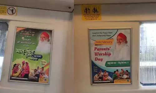 ಅತ್ಯಾಚಾರ ಪ್ರಕರಣದ ದೋಷಿ ಆಸಾರಾಂ ಫೋಟೊ ಒಳಗೊಂಡ ಜಾಹೀರಾತು: ವ್ಯಾಪಕ ಟೀಕೆಗೆ ಗುರಿಯಾದ ದಿಲ್ಲಿ ಮೆಟ್ರೋ