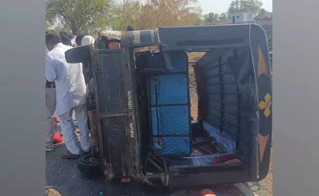 ಲಿಂಗಸುಗೂರು: ಆಟೋ- ಕಾರು ಢಿಕ್ಕಿ; ನಾಲ್ವರಿಗೆ ಗಾಯ